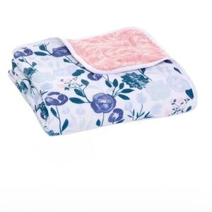 New in Box Aden + Anais Essentials Muslin Blanket